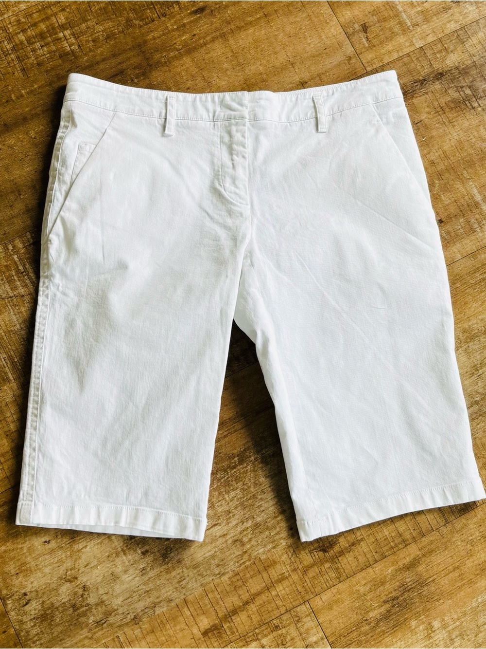 Women's Prada white cotton Bermuda shorts size 42 IT (6-8)